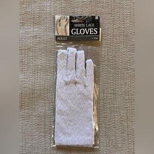 Brand New Women’s lace gloves